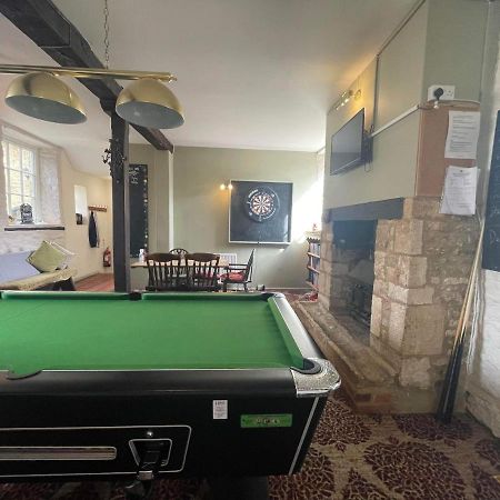 The Bell Inn Ducklington Экстерьер фото