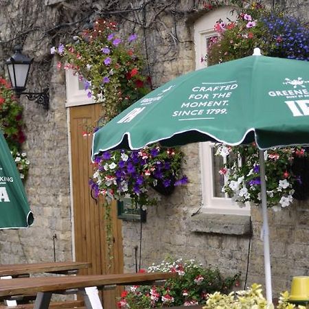 The Bell Inn Ducklington Экстерьер фото